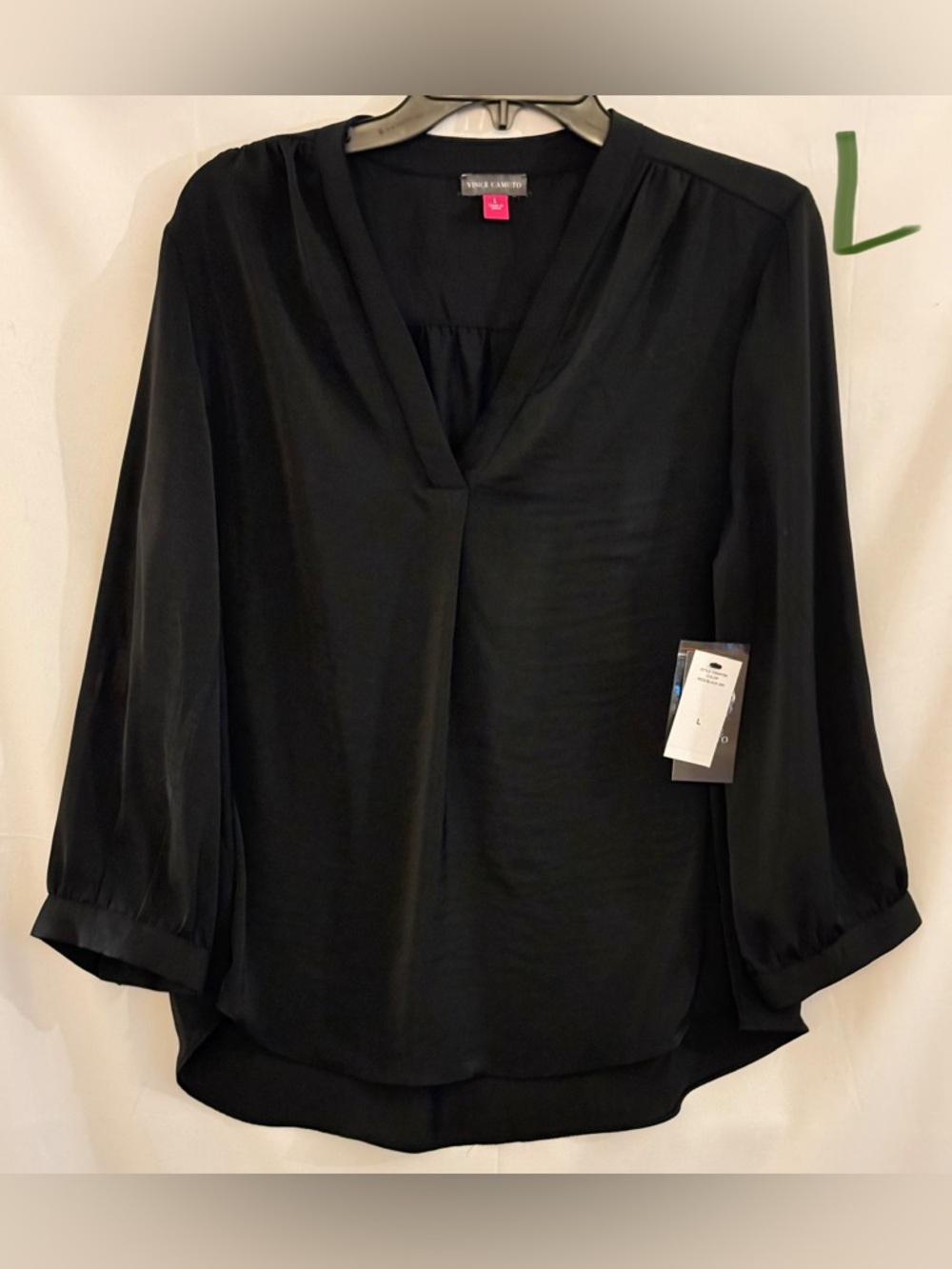 Vince Camuto Black V-Neck 3/4 Sleeve Blouse